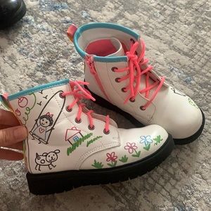 Girl shoes boots size 10